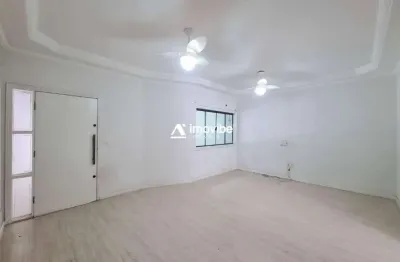 Casa com 03 Dormitórios (01 Suíte) à Venda no Belvedere em Americana/SP | Acabamento Impecável, Energia Fotovoltaica e Localização Privilegiada!