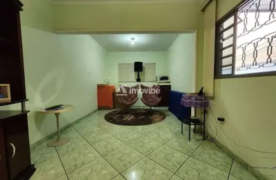 Casa térrea à venda com 2 dormitórios no Jardim Pérola, em Santa Bárbara D´Oeste