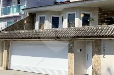 Casa com 4 quartos à venda na Rua Aragão, Vila Mazzei, São Paulo