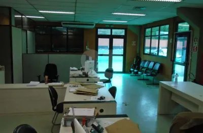 Barracão / Galpão / Depósito à venda na Três Cruzes, Parque Novo Mundo, São Paulo