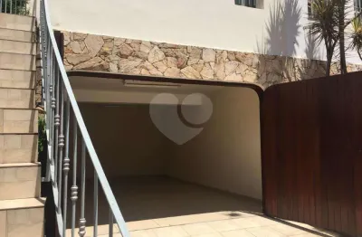 Casa com 3 quartos à venda na Rua Visconde de Sucena, Tremembé, São Paulo