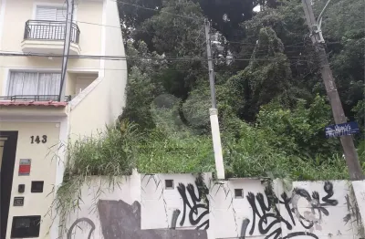 Terreno à venda na Rua Vitória Perpétua, Santana, São Paulo