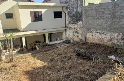 Casa com 4 quartos à venda na Rua Altinópolis, Santana, São Paulo
