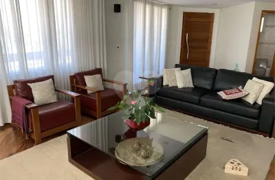 Casa com 5 quartos à venda na Rua Nursia, Santana, São Paulo