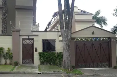 Casa em condomínio fechado com 3 quartos à venda na Rua Conchita, Horto, São Paulo