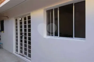 Casa com 3 quartos à venda na Joaquim Prudêncio, Horto, São Paulo