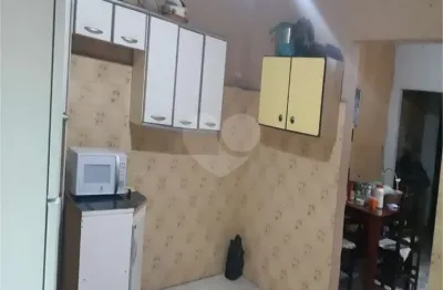 Casa com 2 quartos à venda na Rua Alto Araguaia, 157, Artur Alvim, São Paulo