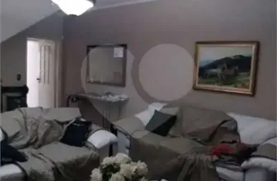 Casa com 3 quartos à venda na Rua Antônio Chaves, 33, Ipiranga, São Paulo