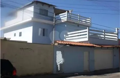 Casa com 3 quartos à venda na Rua Domingos Giglio, Pirituba, São Paulo