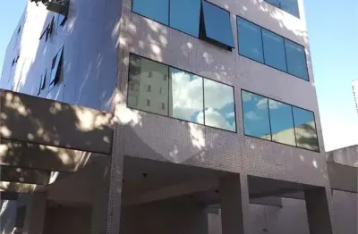 Prédio à venda na Largo Conselheiro Moreira de Barros, Santa Teresinha, São Paulo