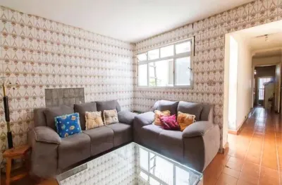 Casa com 3 quartos à venda na Rua Heitor Peixoto, Cambuci, São Paulo