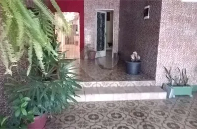Casa com 3 quartos à venda na Rua Simão Gonçalves, Itaim Paulista, São Paulo