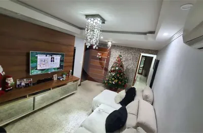 Casa com 3 quartos à venda na Rua Comendador Armando Pereira, 338, Tremembé, São Paulo