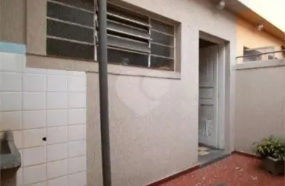 Casa com 2 quartos à venda na Rua São Gil, Tatuapé, São Paulo