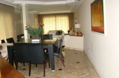 Casa com 3 quartos à venda na Rua Cácio de Moura, Vila Formosa, São Paulo