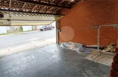 Casa com 3 quartos à venda na Rua Professora Maria Hosni Cury, 86, Tremembé, São Paulo