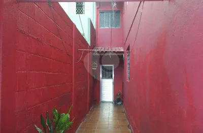 Casa com 3 quartos à venda na Rua Ceará, Vila Galvão, Guarulhos