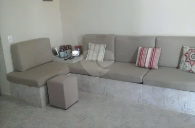 Casa com 4 quartos à venda na Vila Nivi, São Paulo 