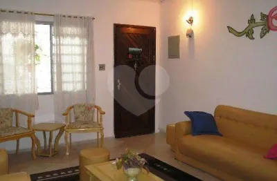 Casa com 4 quartos à venda na Rua Doutor Castro Ramos, Vila Nivi, São Paulo