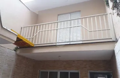 Casa com 3 quartos à venda na Rua Gracianópolis, 87, Água Fria, São Paulo