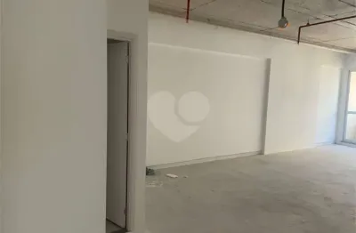 Sala comercial à venda na Avenida Anápolis, Alphaville, Barueri