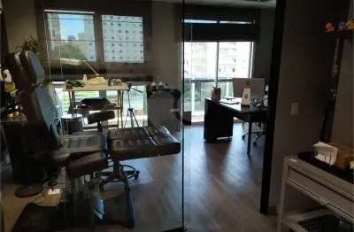 Sala comercial à venda na Rua Cardeal Arcoverde, Pinheiros, São Paulo