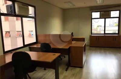 Sala comercial à venda na Largo Padre Péricles, Barra Funda, São Paulo