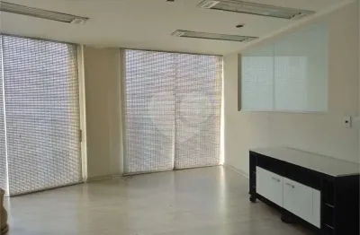 Sala comercial à venda na Largo do Paissandu, Centro, São Paulo