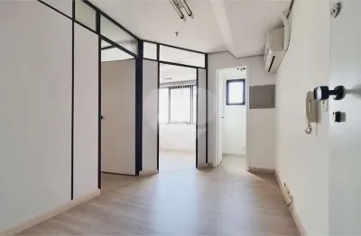 Sala comercial à venda na Rua Maestro Cardim, Liberdade, São Paulo