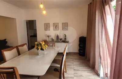 Casa com 5 quartos à venda na Rua Togo, Vila Maria, São Paulo