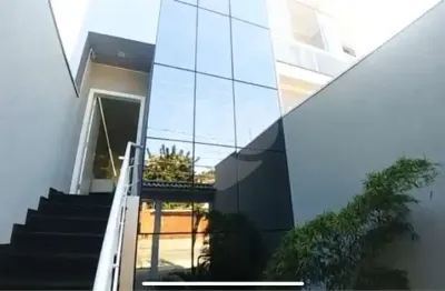 Casa com 10 quartos à venda na Rua José de Albuquerque Medeiros, Água Fria, São Paulo