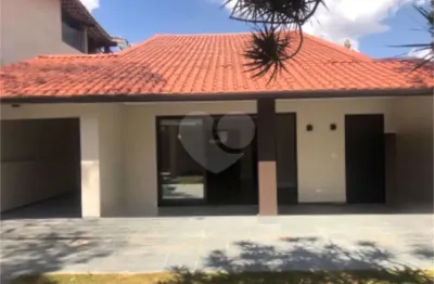 Casa com 4 quartos à venda na Rua Amaro Rodrigues, Horto Florestal, São Paulo