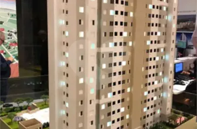 Kitnet / Stúdio à venda na Avenida Professor Luiz Ignácio Anhaia Mello, Vila Graciosa, São Paulo