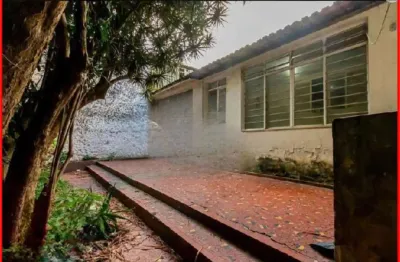 Casa com 4 quartos à venda na Rua Tenente Azevedo, Cambuci, São Paulo