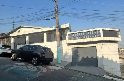 Casa com 3 quartos à venda na Rua Mário Soler, Horto, São Paulo