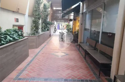 Sala comercial à venda na Rua Augusta, Jardim América, São Paulo