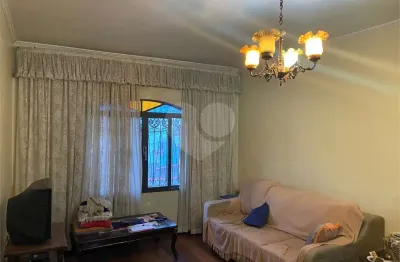 Casa com 3 quartos à venda na Rua Itabira, Horto Florestal, São Paulo