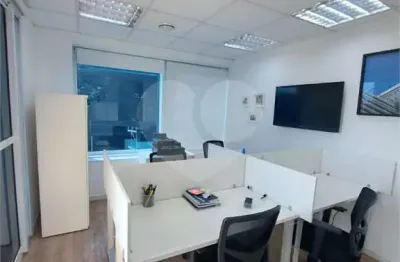 Sala comercial à venda na Rua Oscar Freire, Pinheiros, São Paulo