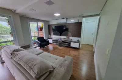 Apartamento com 3 quartos à venda na Avenida Doutor Wando Henrique Cardim, Horto, São Paulo