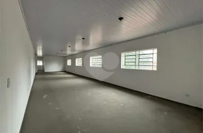 Barracão / Galpão / Depósito à venda na Rua Nova dos Portugueses, Santana, São Paulo