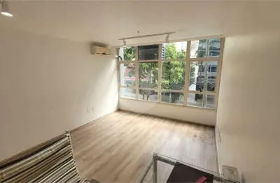 Sala comercial à venda na Rua Cristiano Viana, Jardim América, São Paulo