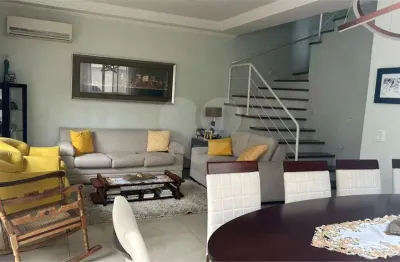 Casa com 4 quartos à venda na Rua Baré, Vila Romana, São Paulo