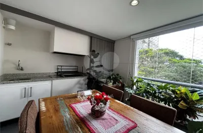 Apartamento com 3 quartos à venda na Rua Fábia, Vila Romana, São Paulo