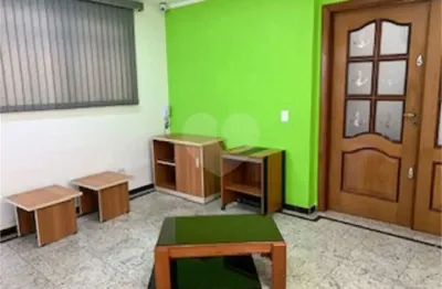 Sala comercial para alugar na Avenida Rio Branco, Barra Funda, São Paulo