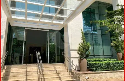 Sala comercial para alugar na Rua Cardeal Arcoverde, Pinheiros, São Paulo