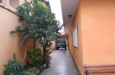 Casa com 3 quartos à venda na Rua Lezira, Jaraguá, São Paulo
