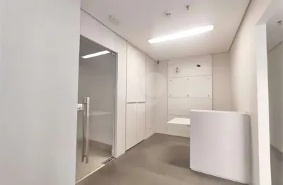 Sala comercial para alugar na Rua Cardeal Arcoverde, Pinheiros, São Paulo