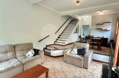 Casa com 3 quartos à venda na Rua Hebe, Parada Inglesa, São Paulo