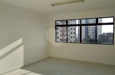 Sala comercial para alugar na Rua Heitor Penteado, Vila Madalena, São Paulo