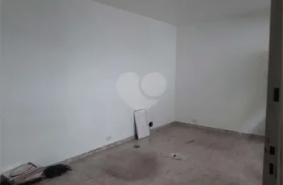 Prédio para alugar na Alameda Eduardo Prado, 262, Barra Funda, São Paulo